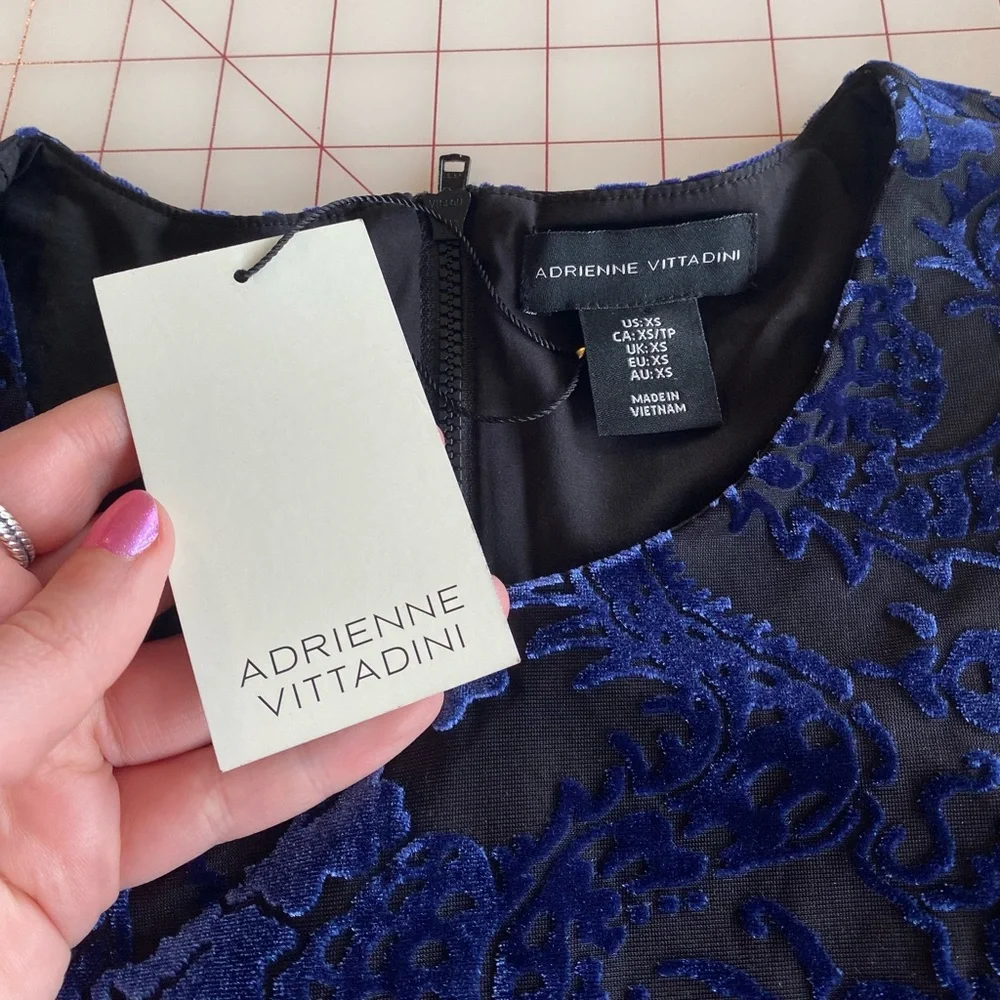 Adrienne Vittadini new w/ tags velvet navy blue & black floral dress size xs